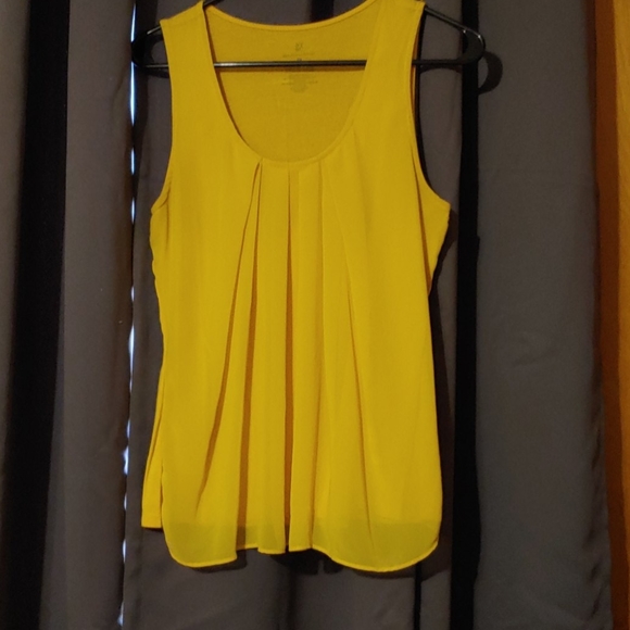 Tank - Picture 2 of 2